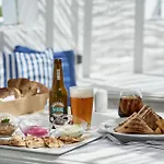 Hotel Mr And Mrs White Tinos