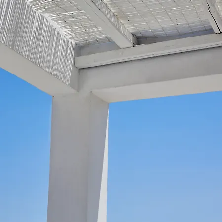 Mr. And Mrs. White Tinos Hotel 4*