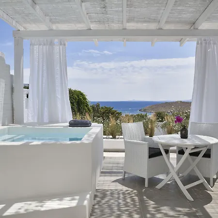 Mr. And Mrs. White Tinos Hotel 4*