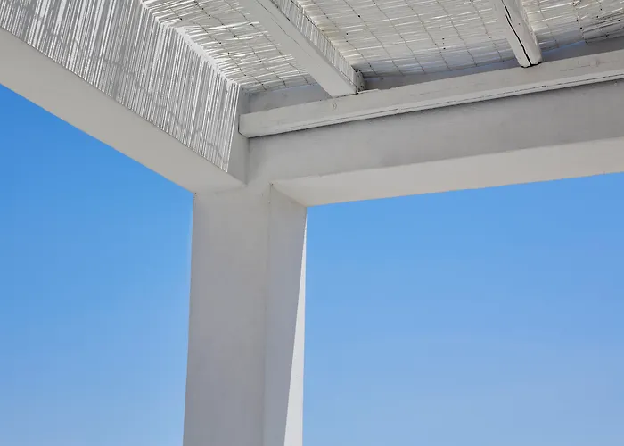 Mr & Mrs White Tinos Hotel 4*