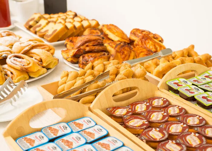 Hotel Mr & Mrs White Tinos 4*