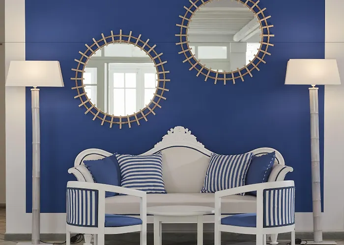 Mr & Mrs White Tinos Agios Ioannis (Tinos)