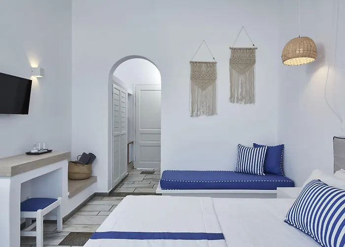 Mr & Mrs White Tinos Hotel 4*