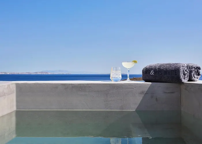 Hotel Mr & Mrs White Tinos