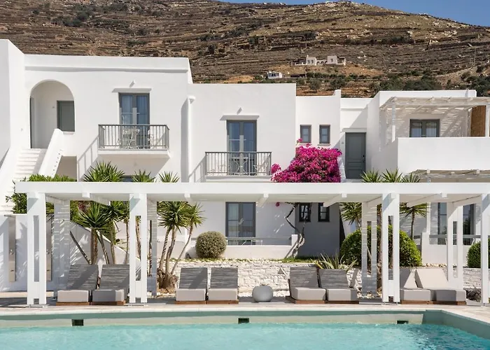 Mr & Mrs White Tinos Hotel