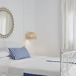 Mr And Mrs White Tinos Hotell 4*