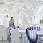 Mr And Mrs White Tinos Hotell 4*