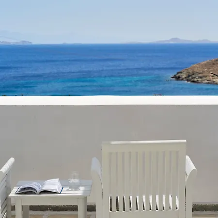 Mr. And Mrs. White Tinos Hotel 4*