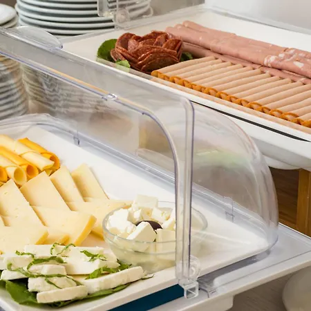 فندق Mr. And Mrs. White Tinos اجيوس ايوانيس