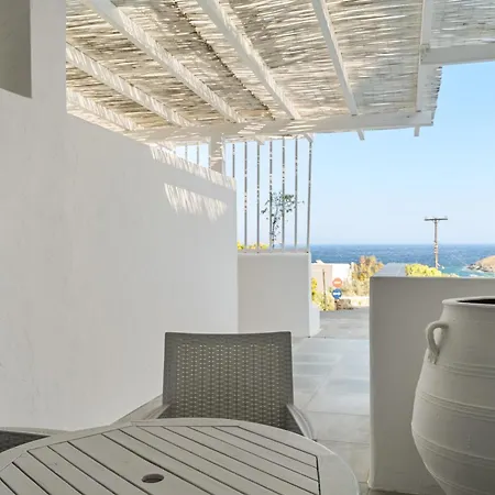 Mr And Mrs White Tinos 4* اجيوس ايوانيس