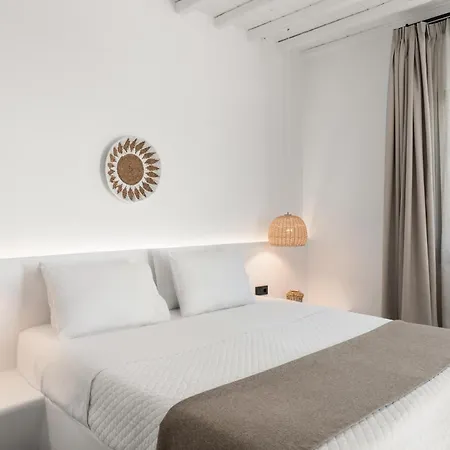 فندق Mr And Mrs White Tinos 4*