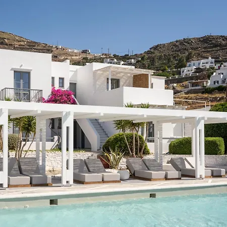 Mr And Mrs White Tinos 4*