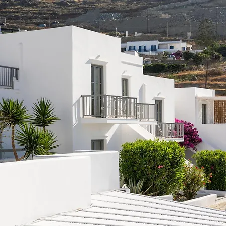 Mr And Mrs White Tinos Άγιος Ιωάννης