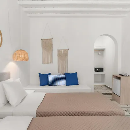 Mr And Mrs White Tinos 4*