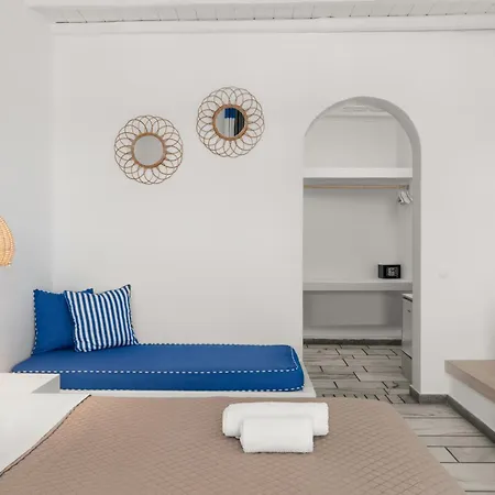 Mr. And Mrs. White Tinos فندق