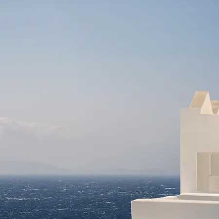 Mr And Mrs White Tinos 4*